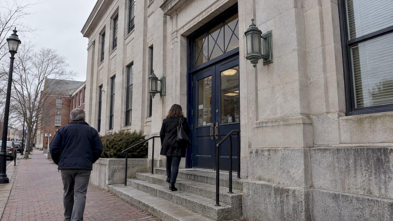Granite Criminal Defense Dover District Court Exterior And Entrance
